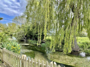 Willow Tree Lodge - Cosy lodge in the heart of the Kent countryside